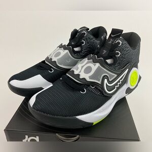 Nikes Men’s KD TREY 5X US Size 9 Kevin Durant New in Box
